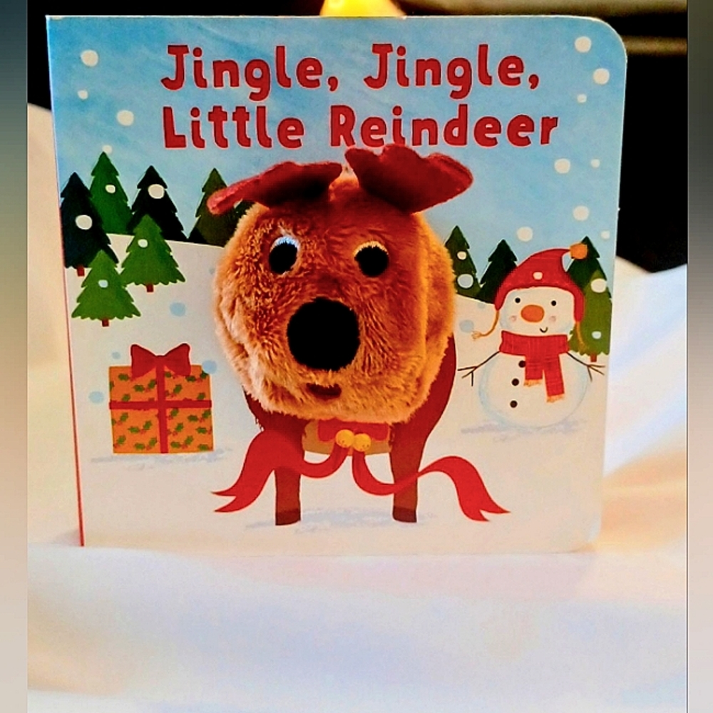 Jingle, Jingle, Little Reindeer Finger Puppet Book